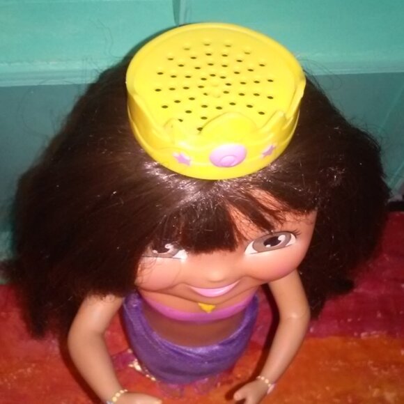 Dora Doll Mermaid 12in talking singing Sparkle & Twirl - Picture 4 of 8